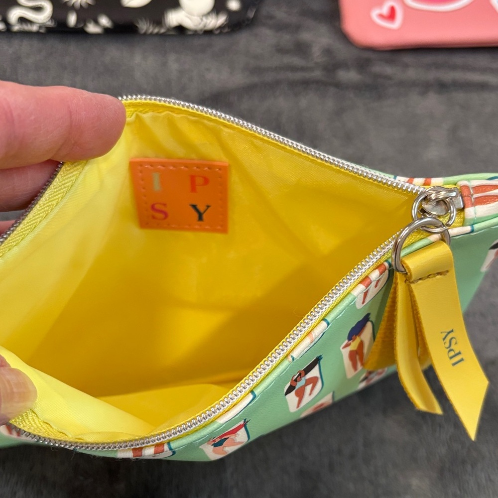Ipsy Bag/Pouch Bundle (5) - Picture 3 of 7